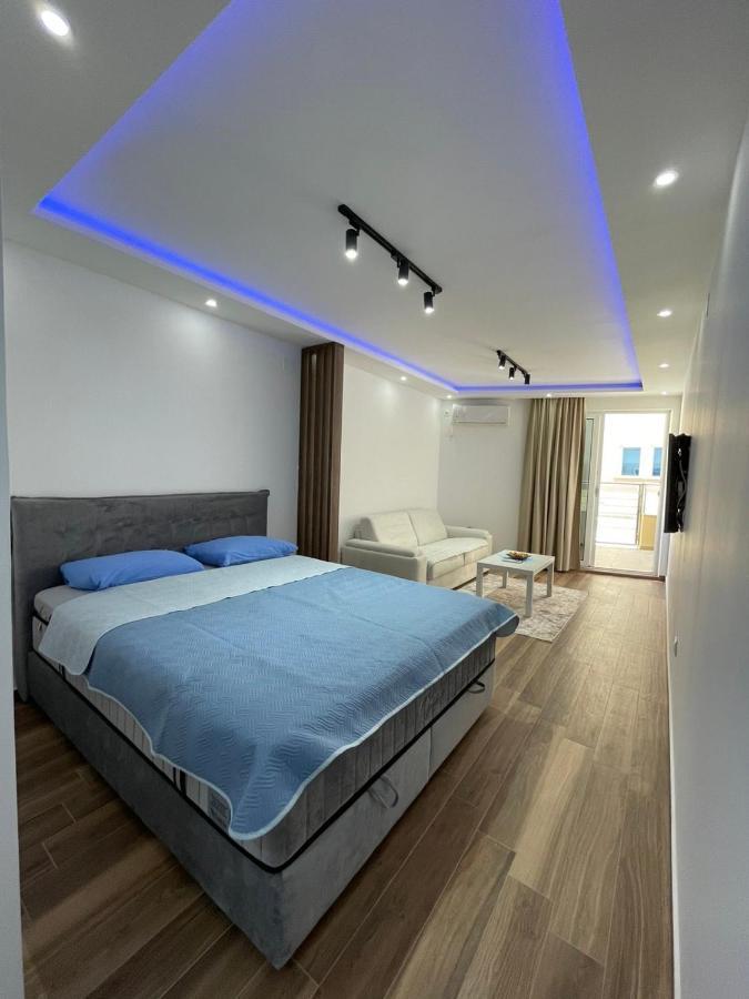 Charm Apartment Petrovac Bagian luar foto