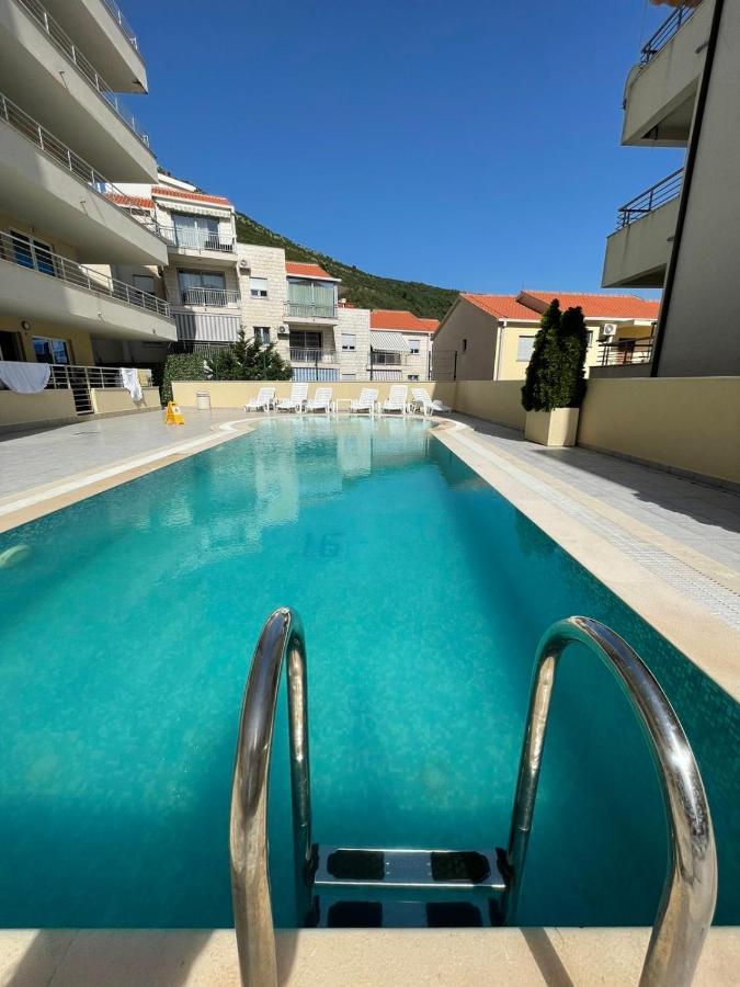 Charm Apartment Petrovac Bagian luar foto