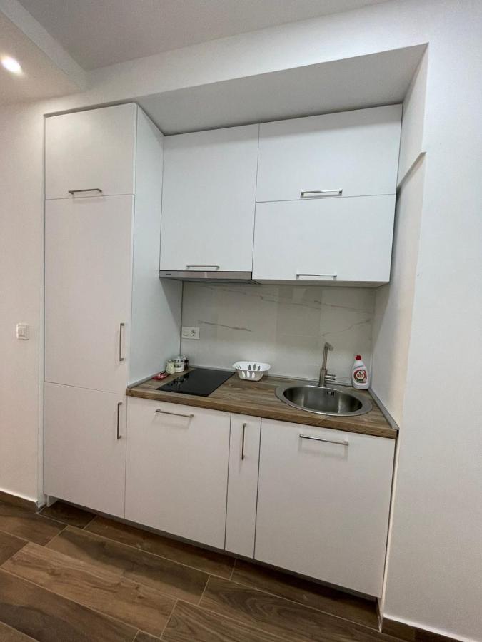 Charm Apartment Petrovac Bagian luar foto